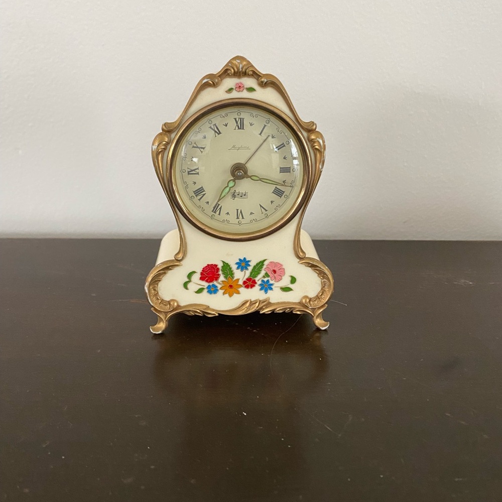 Refuge Vintage Floral Clock with Gold and Cream